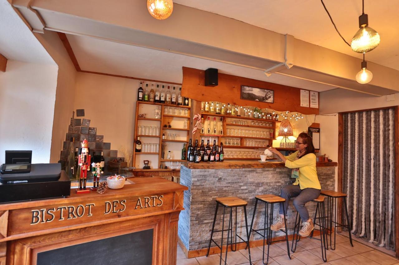 Hotel Restaurant Gites Les 5 Saisons Freissinieres Exterior foto